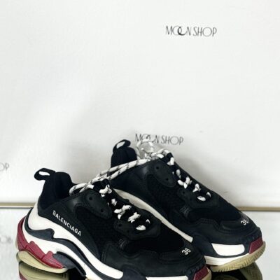 Baskets Balenciaga Triple S T. 36