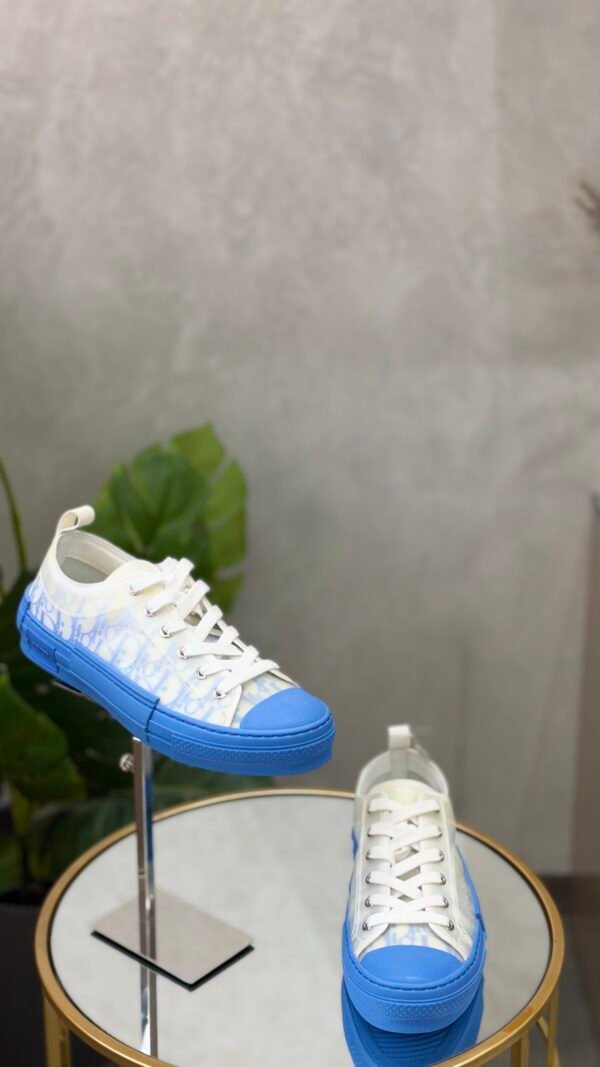 Baskets Dior T.40