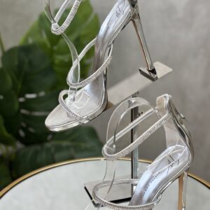 Sandales Giuseppe Zanotti T. 40