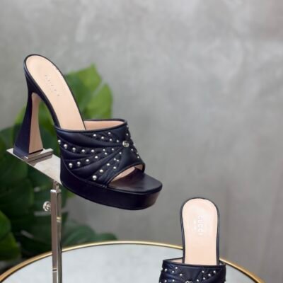 Sandales Gucci T.37,5