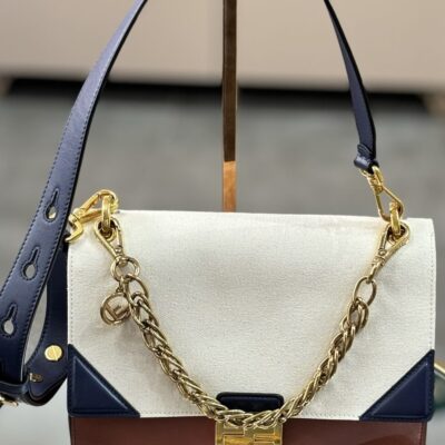 Sac Fendi KAN U