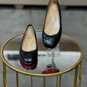 6CCF2D49-68E1-4F2B-A529-7782CB4A6B8C Ballerines Christian Louboutin T. 38