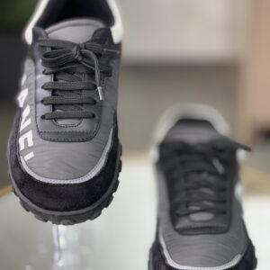 Baskets Chanel T.38,5