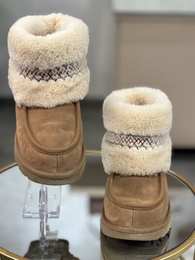 Bottines UGG T.39