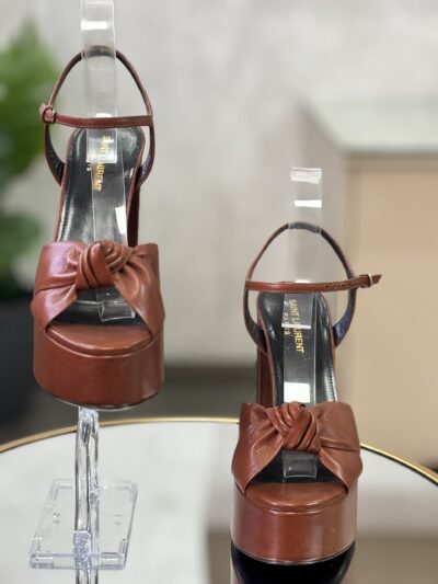 Sandales Saint Laurent T.38