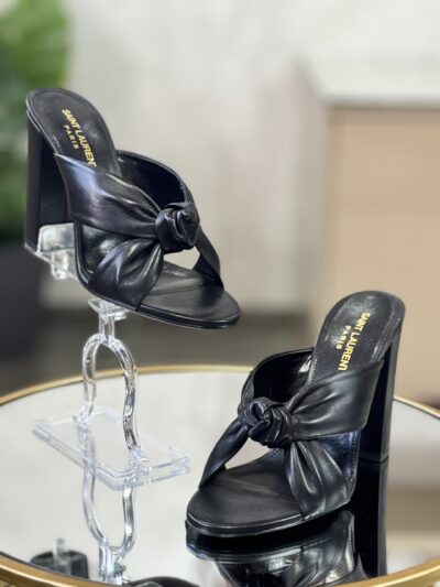 Mules Saint Laurent Bianca T. 38,5