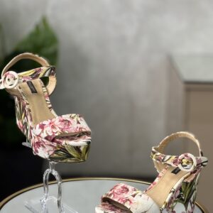 Sandales Dolce & Gabbana T.39