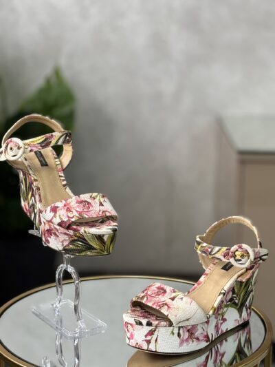 IMG_1954 Sandales Dolce & Gabbana T.39