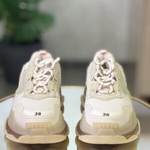 Baskets Balenciaga Triple S T. 38