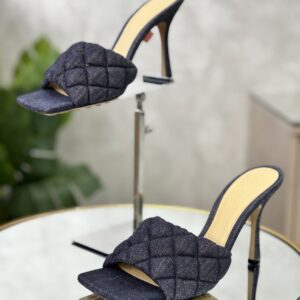 IMG_5588 Sandales Bottega denim T.39,5