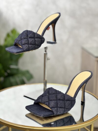 IMG_5588 Sandales Bottega denim T.39,5