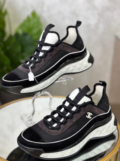 IMG_5796 Baskets Chanel T.40