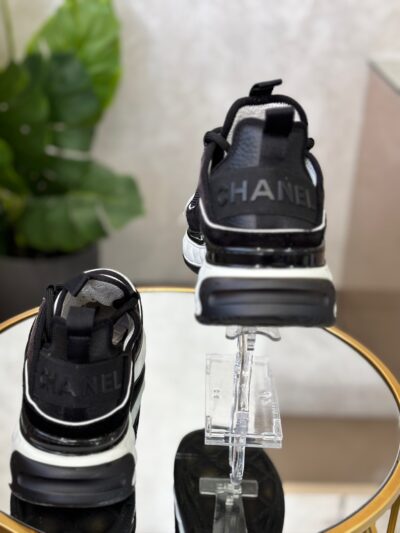 IMG_5798 Baskets Chanel T.40