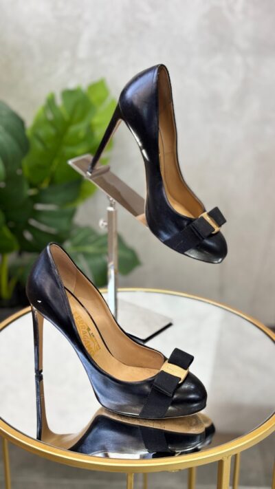 IMG_1410 Escarpins Ferragamo T.8 /38,5