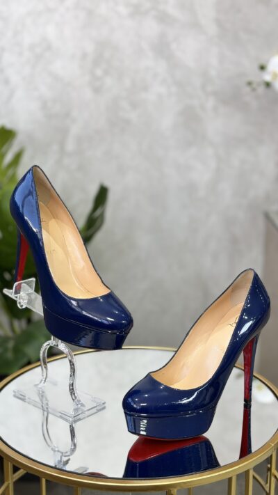 Escarpins Christian Louboutin T. 38,5