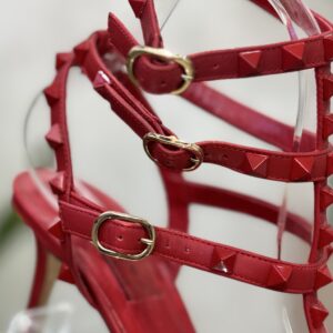 Sandales Valentino T.39