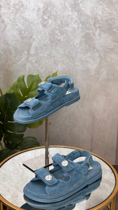 Sandales Chanel T.37