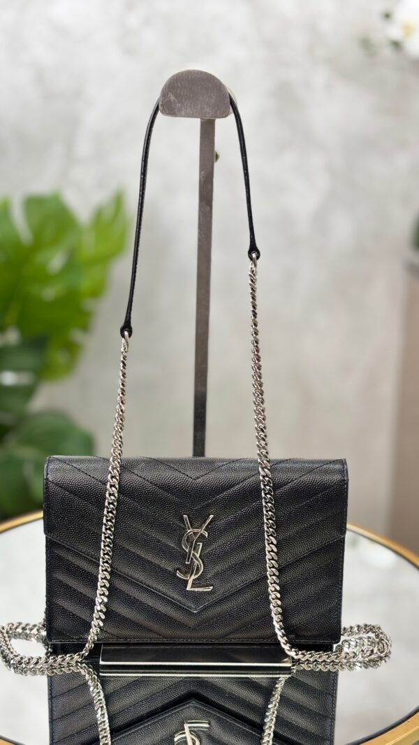 Pochette Saint Laurent