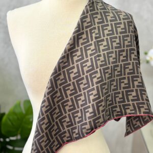 IMG_5418 Foulard Fendi