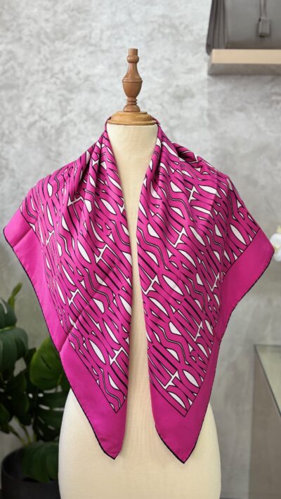 IMG_5425 Foulard Dior