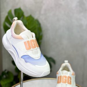 Baskets UGG T.40