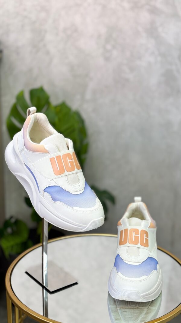 Baskets UGG T.40