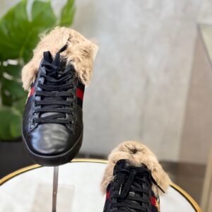 Baskets Gucci T.39