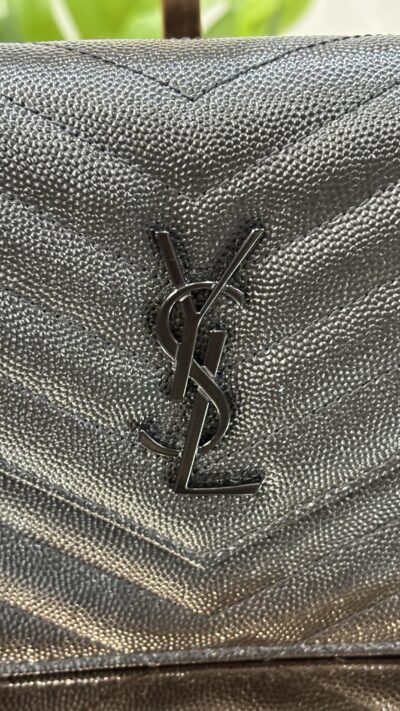 Pochette saint Laurent