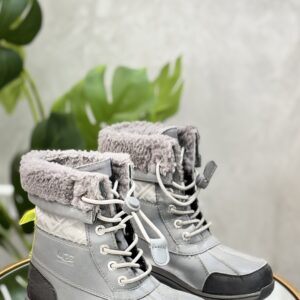 Bottines Ugg T.32,5
