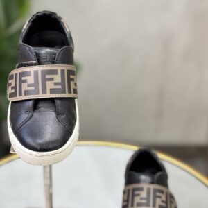 Baskets Fendi T.26