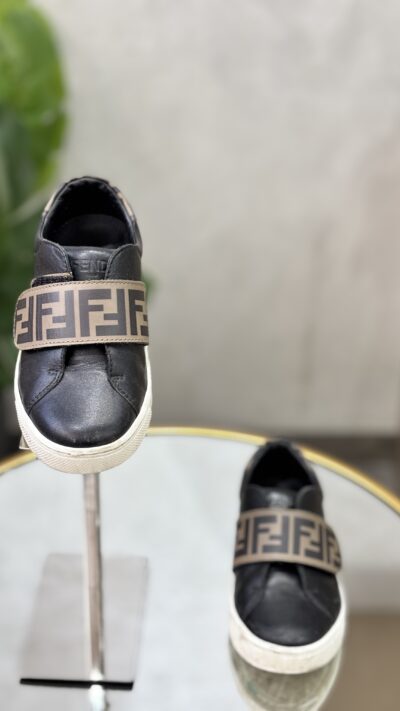 Baskets Fendi T.26