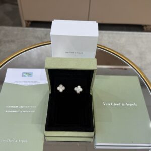 Boucles d’oreilles Van Cleef