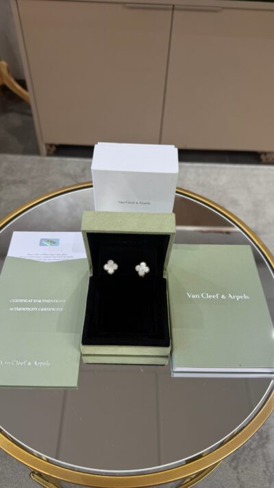Boucles d’oreilles Van Cleef