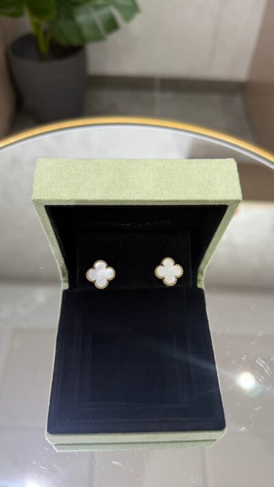 Boucles d’oreilles Van Cleef