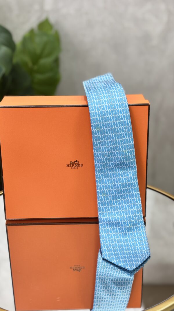 Cravate Hermès