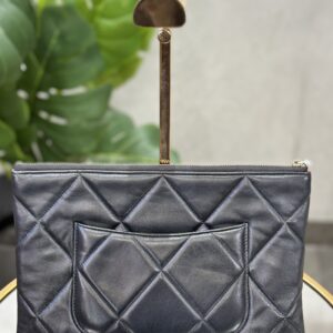 Pochette Chanel 19