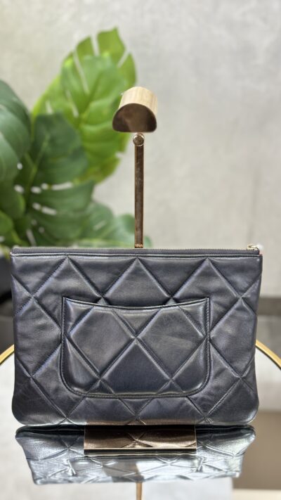 Pochette Chanel 19
