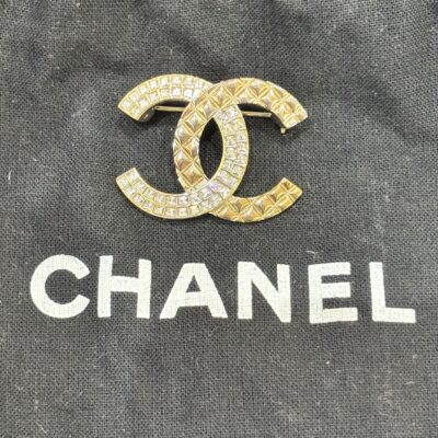 Broche Chanel