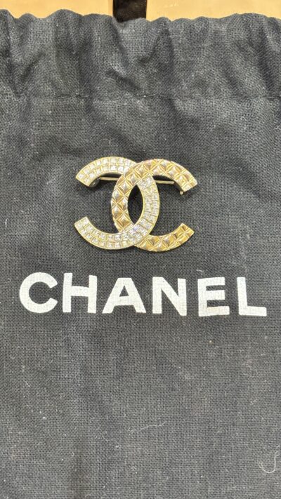 IMG_2369 Broche Chanel