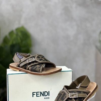 Sandales Fendi bb T.26