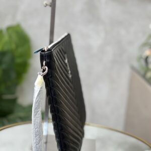 Pochette Saint Laurent