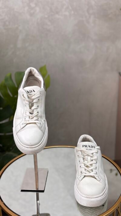 Baskets Prada T.37