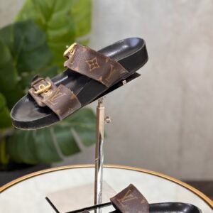 Sandales Louis Vuitton T.38
