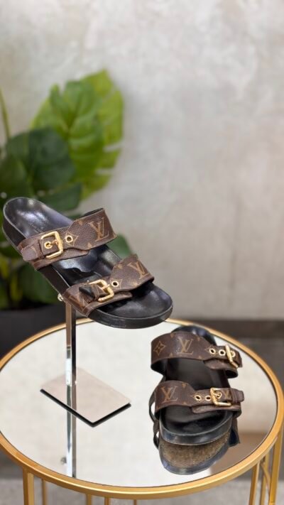 Sandales Louis Vuitton T.38