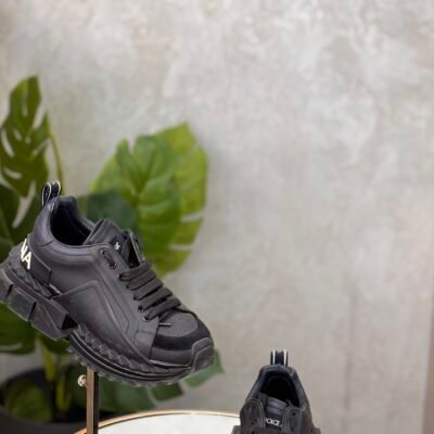 Baskets Dolce & Gabbana T.39