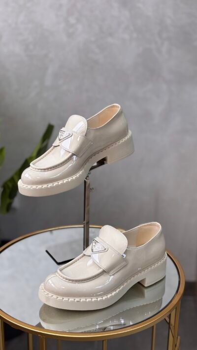 IMG_0585 Mocassins Prada T.38