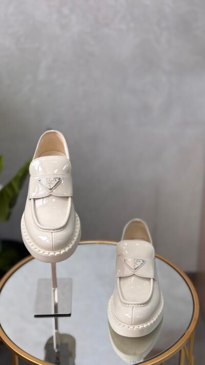 IMG_0586 Mocassins Prada T.38