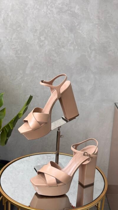 Sandales Saint Laurent T.41,5