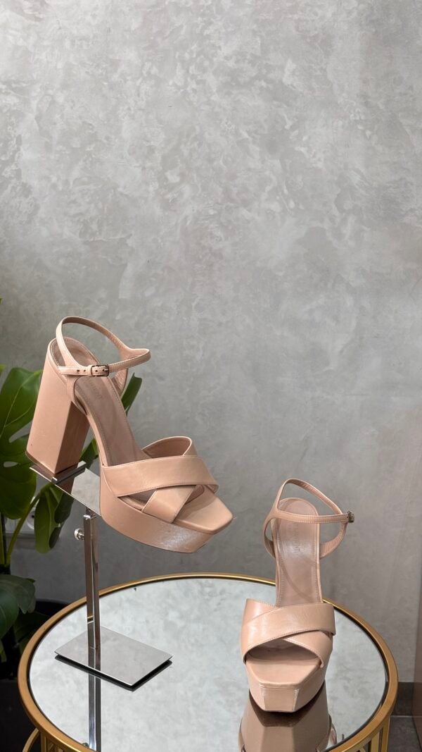 Sandales Saint Laurent T.41,5