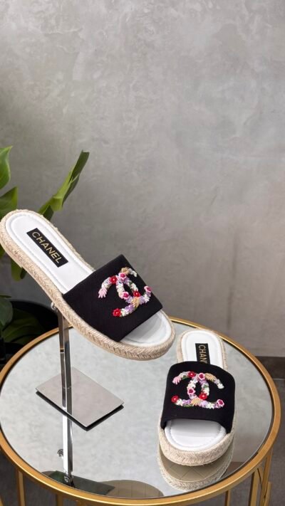 Sandales Chanel T.41